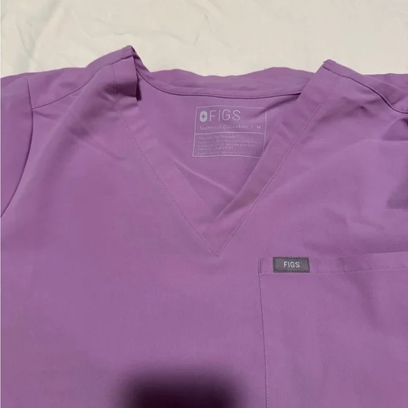 Figs Pink Scrub Set - Picture 5 of 6